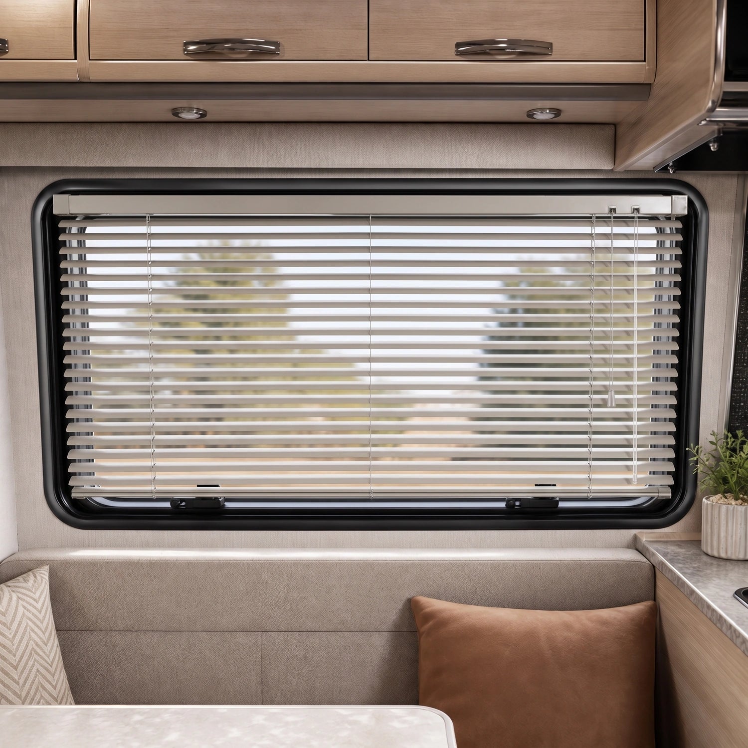 Aluminum Blinds - Ivory Cream