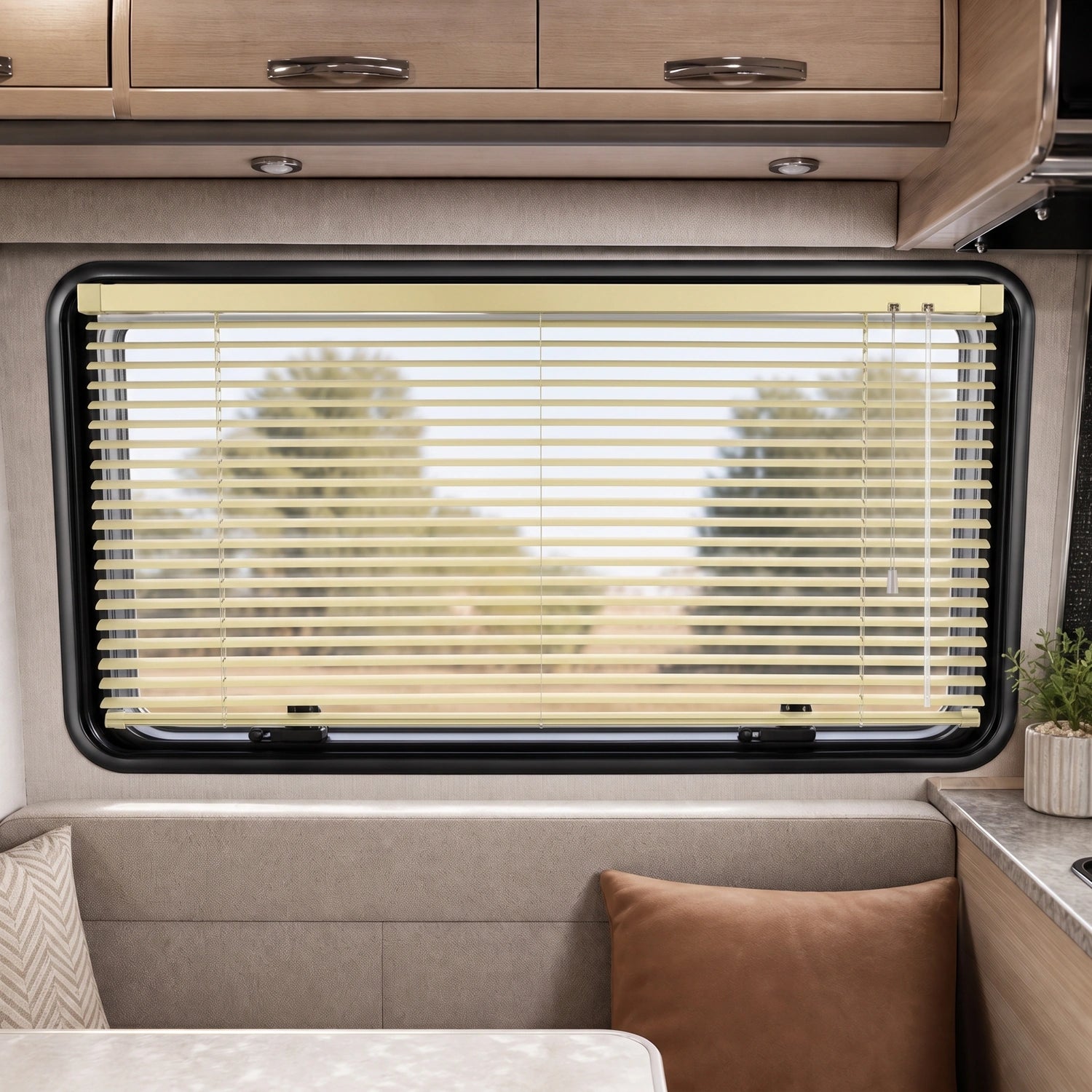 Aluminum Blinds - Buttercream